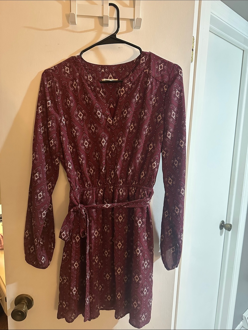 miami Burgundy Printed Long-Sleeve Tie-Waist Dress